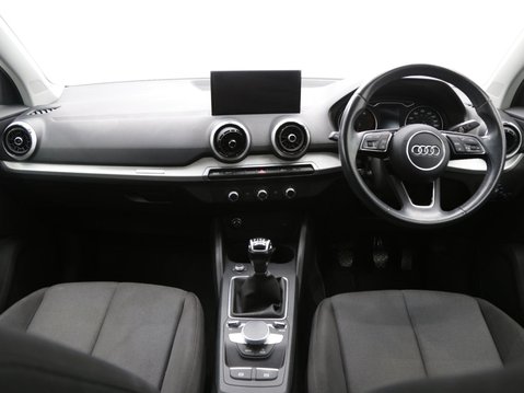 Audi Q2 1.0 TFSI 30 Technik Euro 6 (s/s) 5dr 9