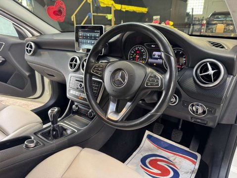 Mercedes-Benz A Class 1.6 A 160 SE 5dr 3