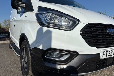 Ford Transit Custom 300 Active L1 170 ps Selectshift Panel Van - Tailgate & Twin Side Doors 25