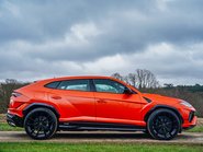 Lamborghini Urus S 3