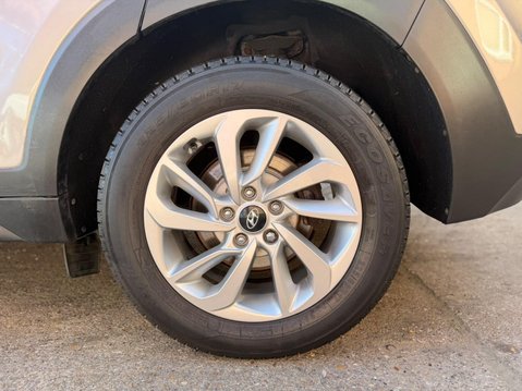 Hyundai TUCSON 1.6 GDi Blue Drive SE Nav Euro 6 (s/s) 5dr 23
