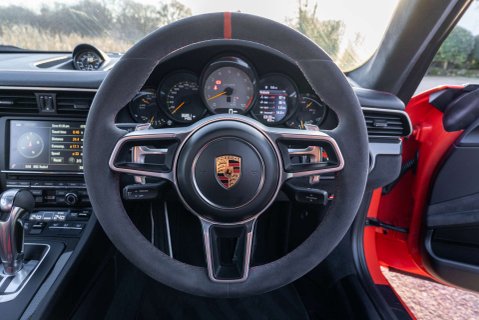 Porsche 911 4.0 GT3 RS 12