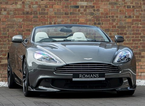 Aston Martin Vanquish S Volante 1