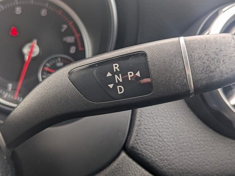 Mercedes-Benz GLA GLA200 SE 25