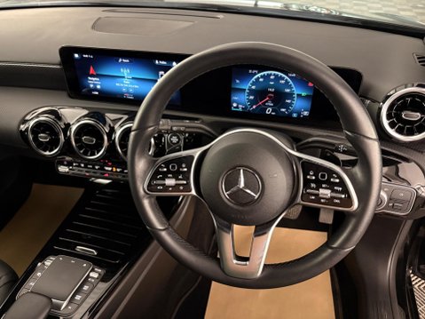 Mercedes-Benz A Class 1.3 A180 Sport Edition (Executive) 7G-DCT Euro 6 (s/s) 5dr 13