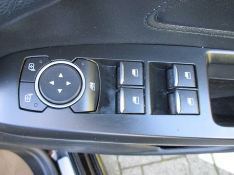 Ford Focus 1.0T EcoBoost ST-Line Euro 6 (s/s) 5dr 49