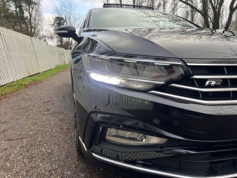 Volkswagen Passat R-LINE TDI 4MOTION DSG 30