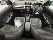 Suzuki Vitara SZ5 MHEV 3