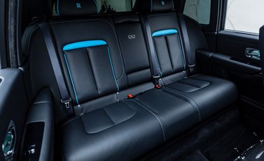 Rolls-Royce Cullinan Series II Black Badge 18
