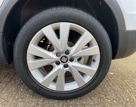 SEAT Arona 1.6 Arona SE Technology Luxury TDI 5dr 15