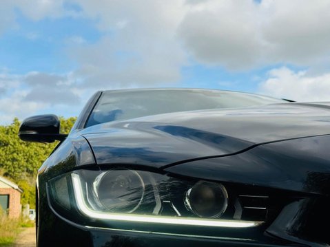 Jaguar XE 2.0d R-Sport Saloon 4dr Diesel Auto Euro 6 (s/s) (180 ps) 13
