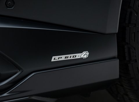 Lamborghini Huracan STERRATO 37