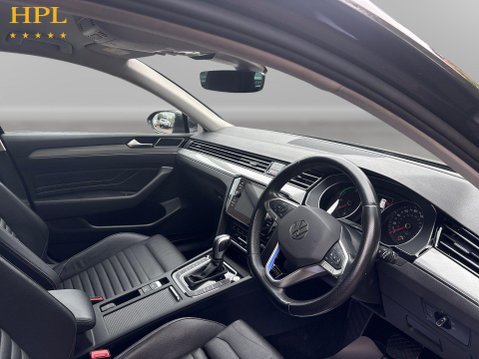 Volkswagen Passat 1.4 TSI 13kWh GTE Estate 5dr Petrol Plug-in Hybrid DSG Euro 6 (s/s) (218 ps 12