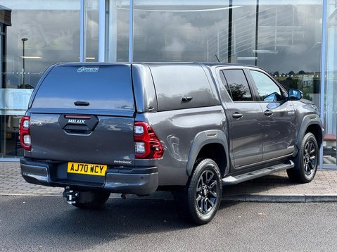 Toyota Hilux INVINCIBLE X 4WD D-4D DCB 7
