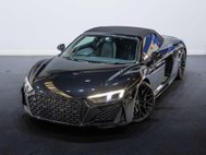 Audi R8 5.2 FSI V10 Spyder 2dr Petrol S Tronic quattro Euro 6 (s/s) (570 ps) 25