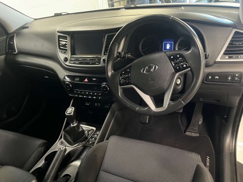 Hyundai TUCSON 1.6 Tucson SE Nav Blue Drive 2WD GDi 5dr 14