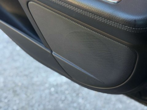 Jaguar XF 2.2d SE Saloon 4dr Diesel Auto Euro 5 (s/s) (190 ps) 39