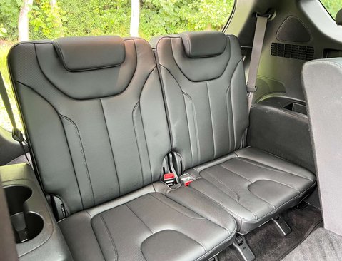 Hyundai SANTA FE 2.2 Santa Fe Premium SE CRDi Auto 4WD 5dr 45