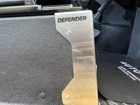 Land Rover Defender TD XS URBAN TRUCK CO 73