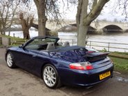 Porsche 911 CARRERA 2 CONVERTIBLE 6