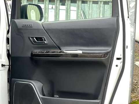 Toyota Vellfire 3.5 V6 G EDITION 4WD+CAPTAIN SEATS+LEATHER+TOP SPEC 30