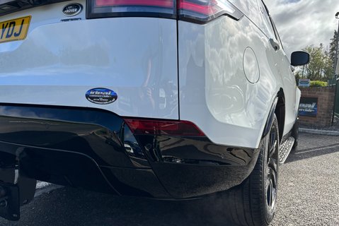 Land Rover Discovery SD6 36 Commercial HSE 26