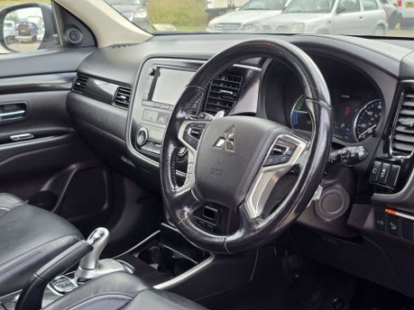 Mitsubishi Outlander 2.0h 12kWh GX4h SUV 5dr Petrol Plug-in Hybrid CVT 4WD Euro 6 (s/s) (200 ps) 54