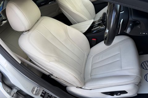 BMW 5 Series 520D XDRIVE SE - 360 DEGREE CAMERAS - IVORY LEATHER 30
