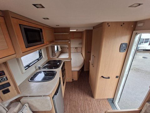 Elddis Majestic 155 13