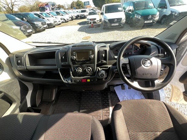 Vauxhall Movano LWB L3H2 (SOLD) Medium Roof F3500 Air Con Nav Tow Bar EURO 6 NO VAT 26