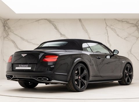 Bentley Continental GT V8 S Convertible Black Edition 8