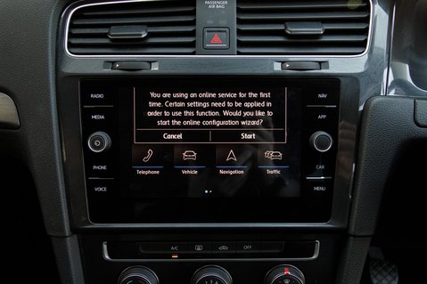 Volkswagen Golf SE NAVIGATION TSI BLUEMOTION TECHNOLOGY 25