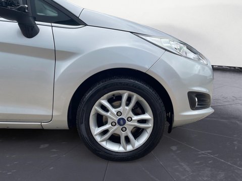 Ford Fiesta 1.0T EcoBoost Zetec Euro 5 (s/s) 5dr 9
