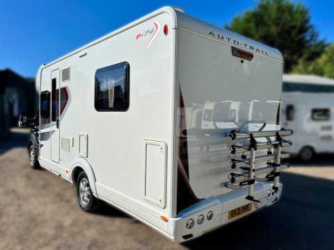 Auto-Trail F-Line F74  Lux Pack 8