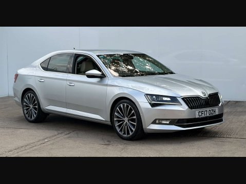 Skoda Superb 2.0 Superb Laurin & Klement TSi Semi-Auto 5dr 1