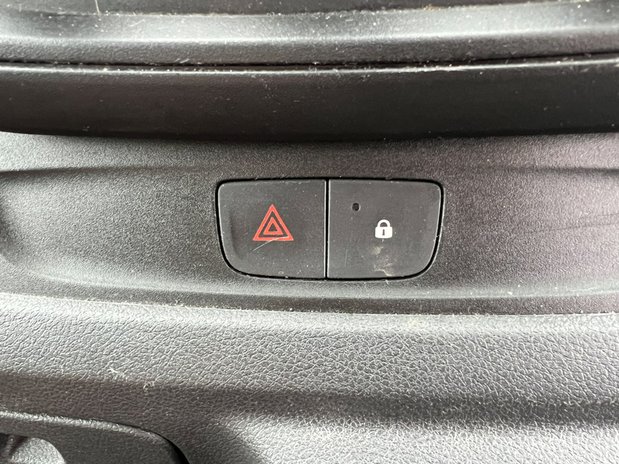 Renault Trafic LWB L2H1 Low Roof Business LL30 Air Con Sensors EURO 6 NO VAT 29