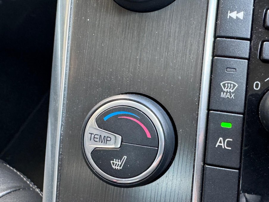 2014 Volvo XC60 — image 22