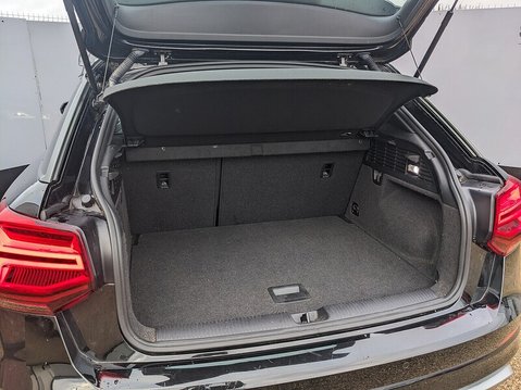Audi Q2 TFSI QUATTRO S LINE 19