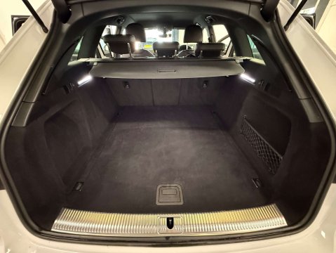 Audi A4 2.0 A4 S Line 35 TFSI Semi-Auto 5dr 52