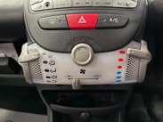 Toyota Aygo 1.0 VVT-i Move MultiMode Euro 5 5dr 29