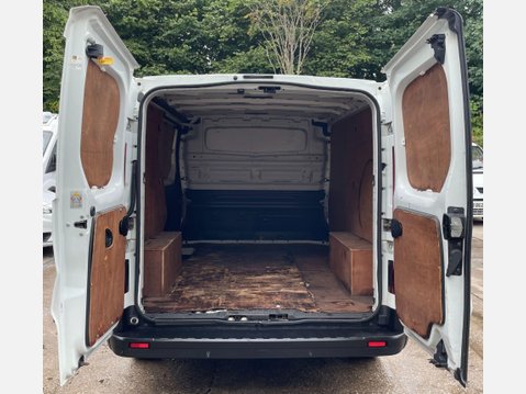 Renault Trafic 1.6 dCi 27 Business+ SWB Standard Roof Euro 5 5dr 14