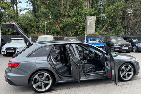 Audi A4 AVANT TDI S LINE BLACK EDITION -B&O - VIRTUAL COCKPIT -REVERSE CAMERA  19