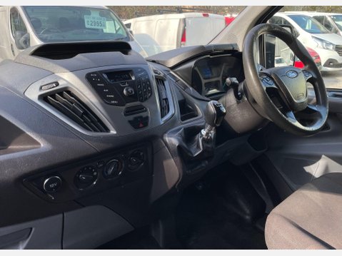 Ford Transit Custom 2.2 TDCi 290 Panel Van 5dr Diesel Manual L1 H2 (186 g/km, 123 bhp) 35