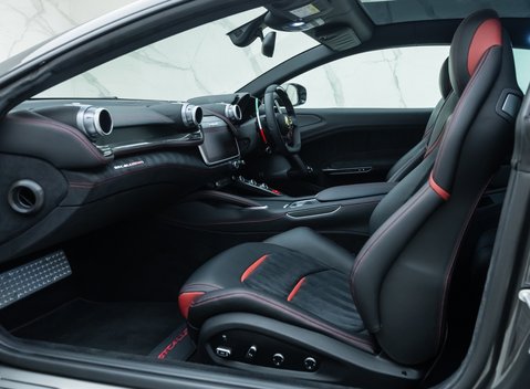 Ferrari GTC4 Lusso T 19