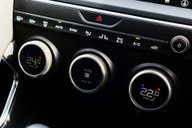 Jaguar E-Pace 2.0 E-PACE Chequered Flag AWD Auto 4WD 5dr 27