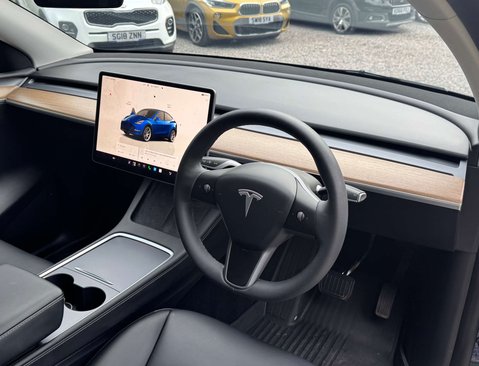 Tesla Model Y ModeL Y Long Range AWD 4WD 5dr 18