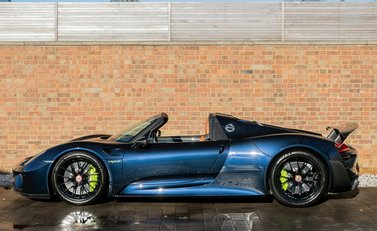 Porsche 918 Spyder Weissach 2