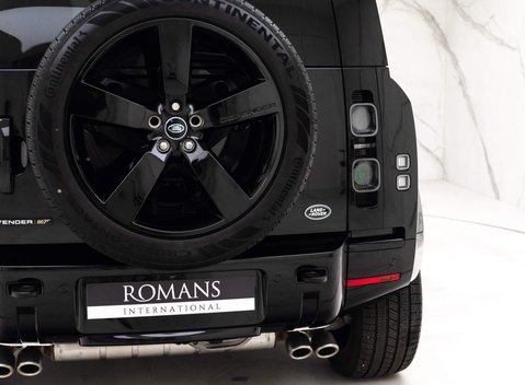 Land Rover Defender V8 29