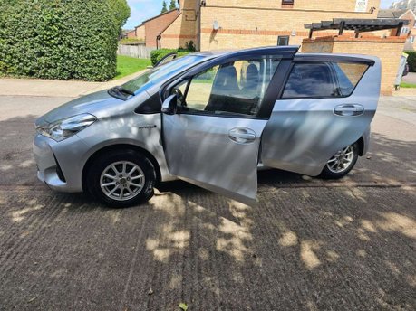 Toyota Yaris 1.5 VVT-h Icon Tech E-CVT Euro 6 (s/s) 5dr 17