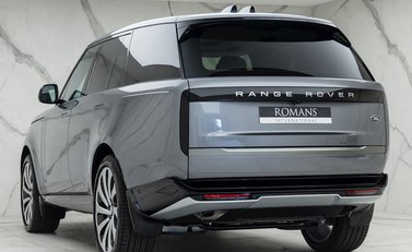 Land Rover Range Rover P400 HSE 3